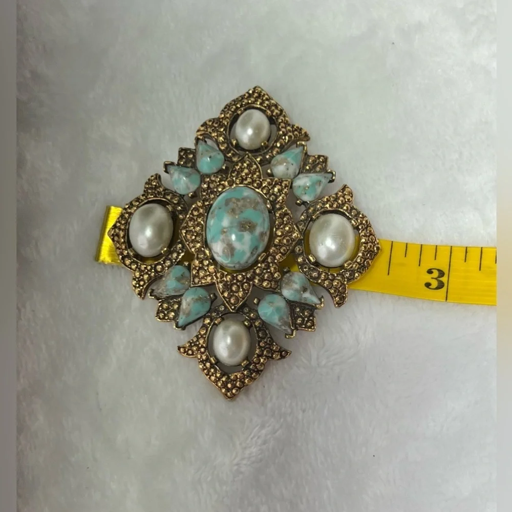 Vintage Sarah Coventry Remembrance Goldtone Faux Turquoise and Pearl Brooch